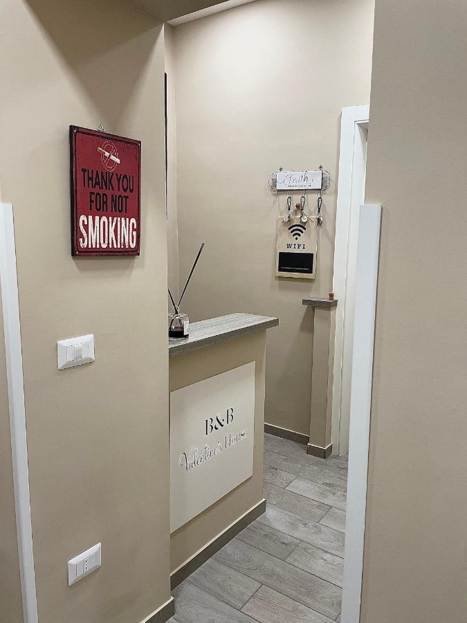 Valentine'S House Bed & Breakfast Napoli Bagian luar foto