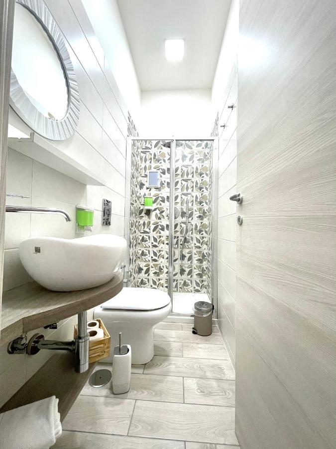 Valentine'S House Bed & Breakfast Napoli Bagian luar foto