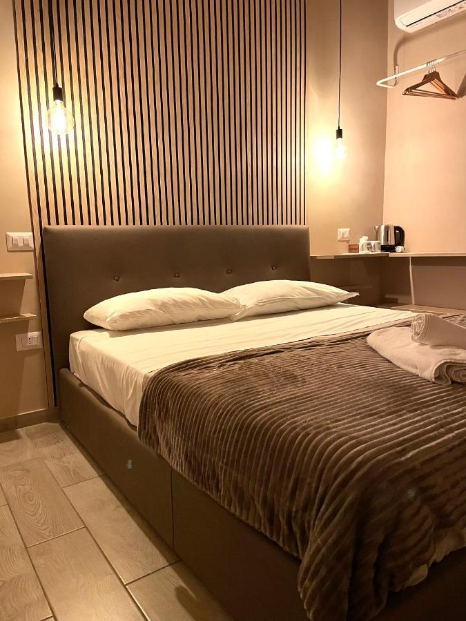 Valentine'S House Bed & Breakfast Napoli Bagian luar foto