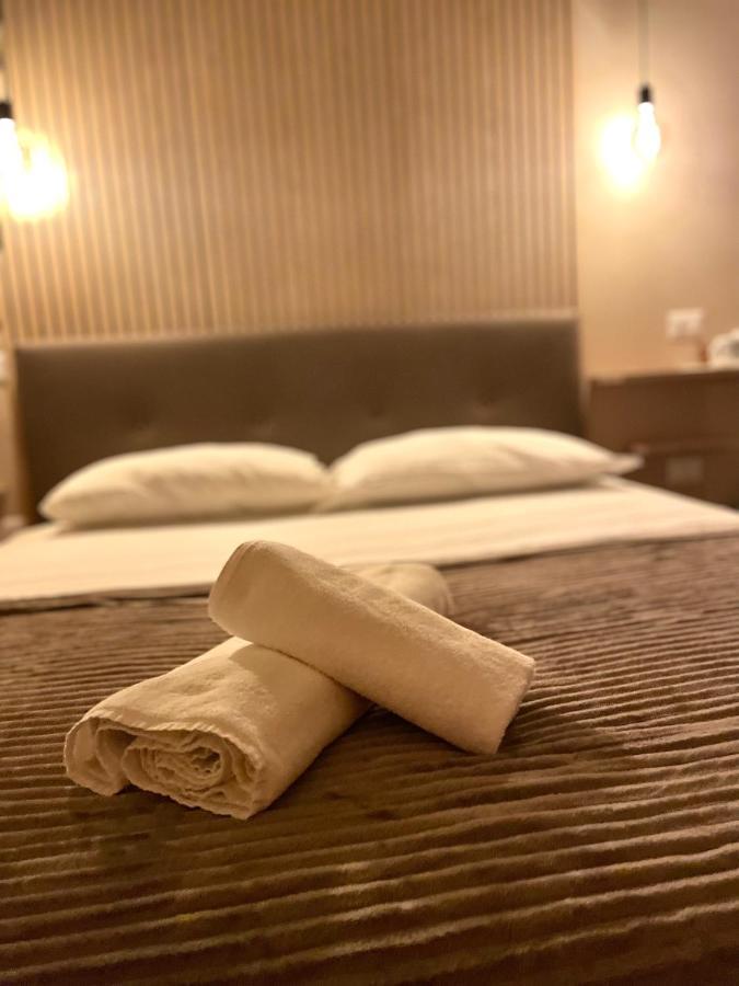 Valentine'S House Bed & Breakfast Napoli Bagian luar foto