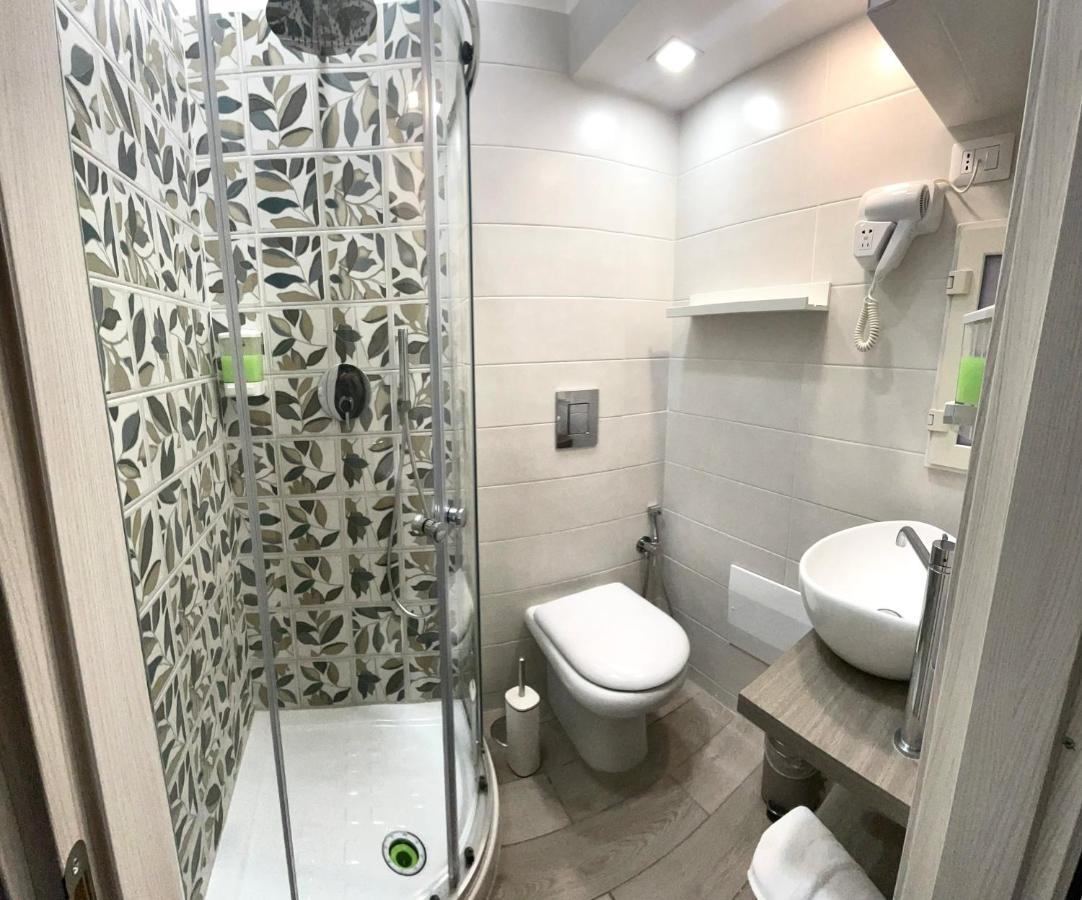Valentine'S House Bed & Breakfast Napoli Bagian luar foto