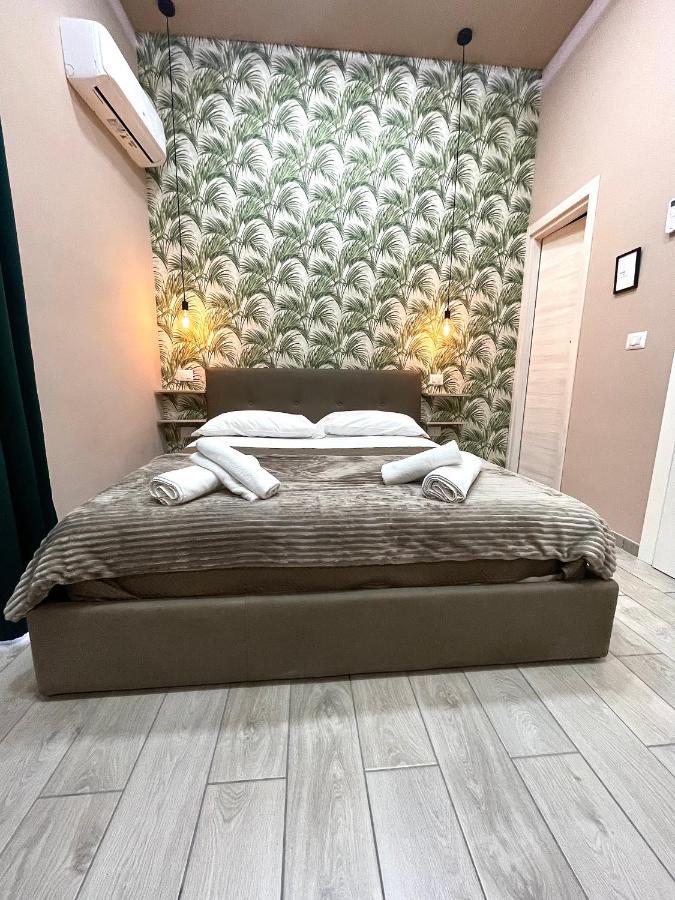 Valentine'S House Bed & Breakfast Napoli Bagian luar foto