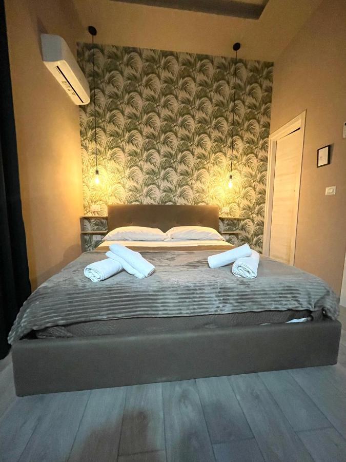 Valentine'S House Bed & Breakfast Napoli Bagian luar foto
