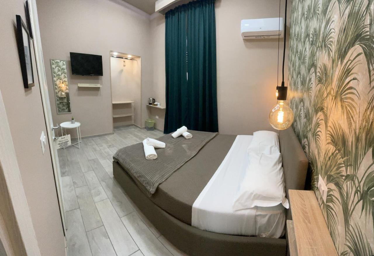 Valentine'S House Bed & Breakfast Napoli Bagian luar foto